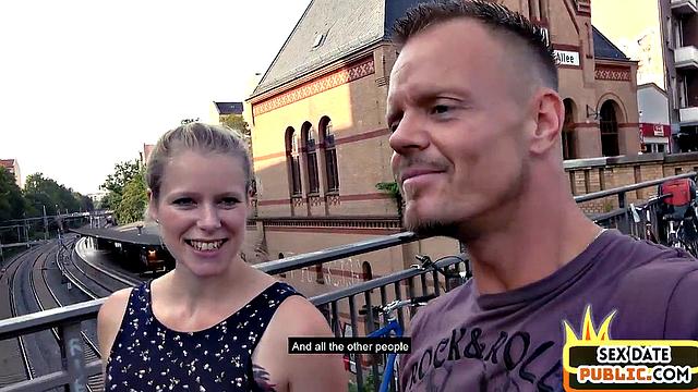 Blonde amateur cockbouncing outdoors