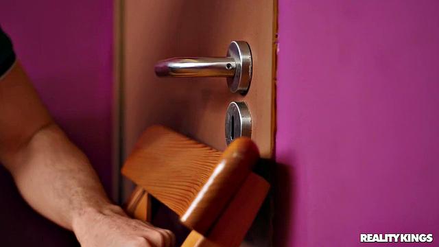 Public Bang With The Voyeur