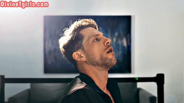 Tattooed big ass trans buttfucked by lover