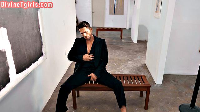 Tattooed big ass trans buttfucked by lover