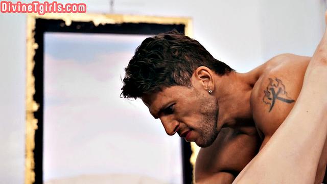 Tattooed big ass trans buttfucked by lover