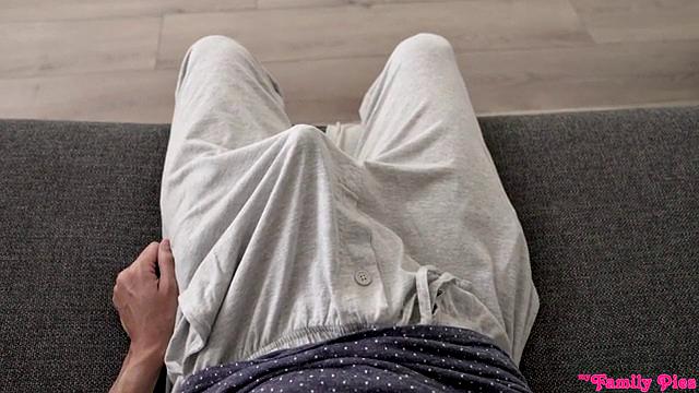 My Stepsister Talks to My Dick - S22:E5