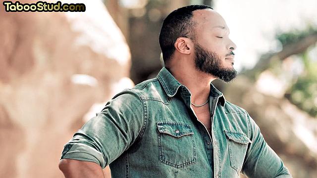 Horny studs in group sex