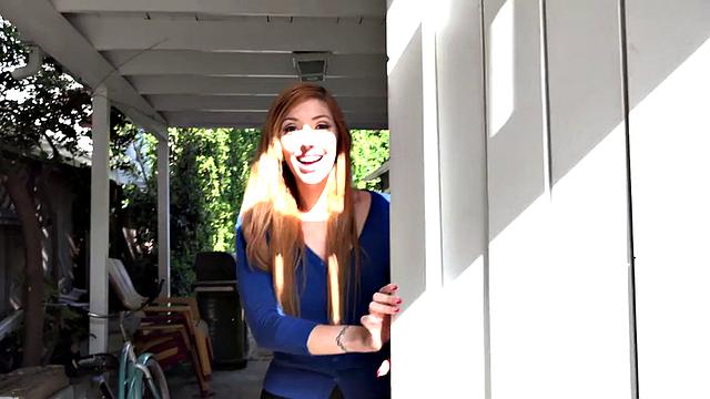 Redhead MILF Lauren Phillips