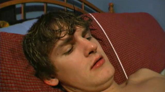 Ashton Meyers остался один на один с мощным стояком - шутит о том, что рука в деле, а женихи ждут своей очереди