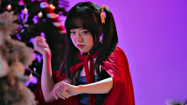 Yuli Is The Little Red Riding Hood And Rides The Hunter's Dick