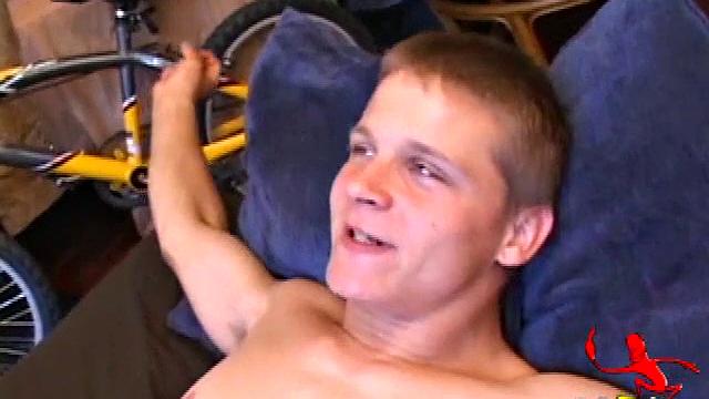 Lucas and Gunner Blow Cock
