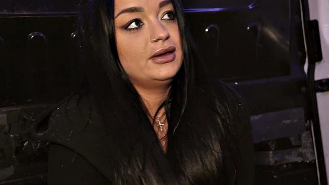 Blindfolded babe fucked by total stranger in van