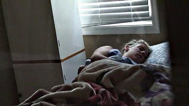 Blonde gets her tits out under the sun