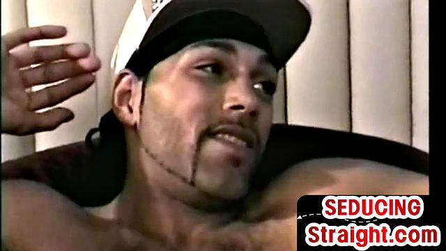 Vintage Black Bf 1st time tries anal in homemade action