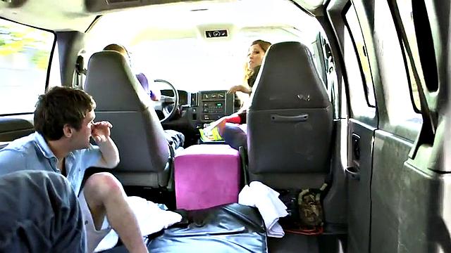 Tricked stud fucks gay asshole in van after being picked up