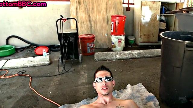 Rough anal session given to black thug