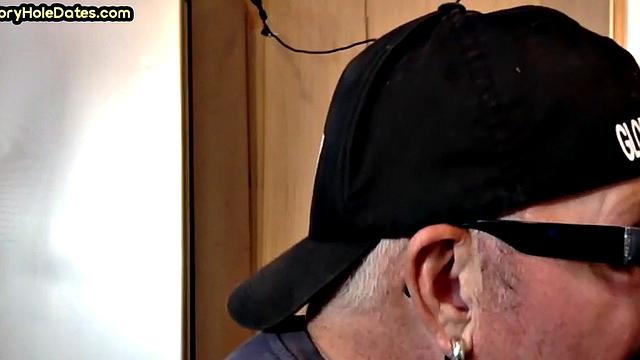 Gloryhole amateur goes bottom after giving BJ session