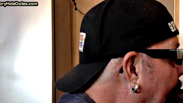 Gloryhole amateur goes bottom after giving BJ session