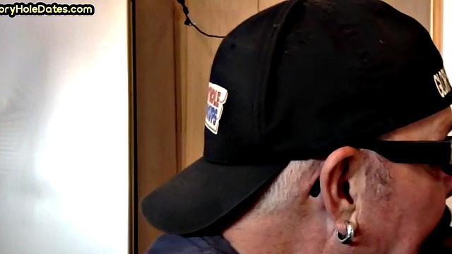 Gloryhole amateur goes bottom after giving BJ session