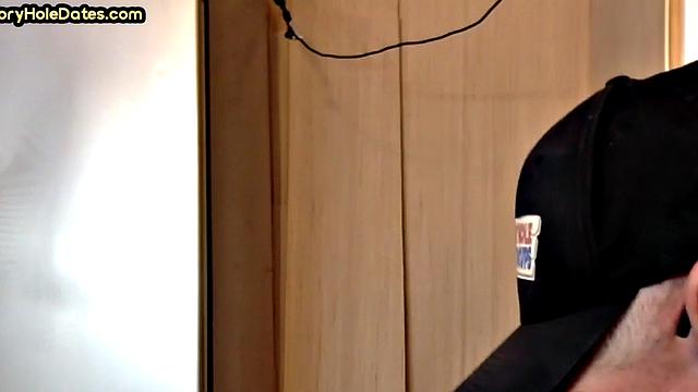 Gloryhole amateur goes bottom after giving BJ session