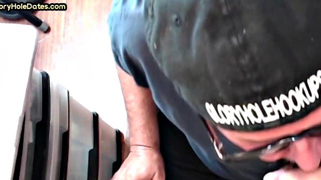 Gloryhole amateur goes bottom after giving BJ session