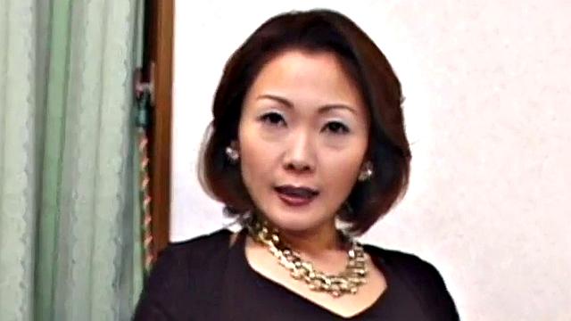 Solo Asian enjoys masturbation