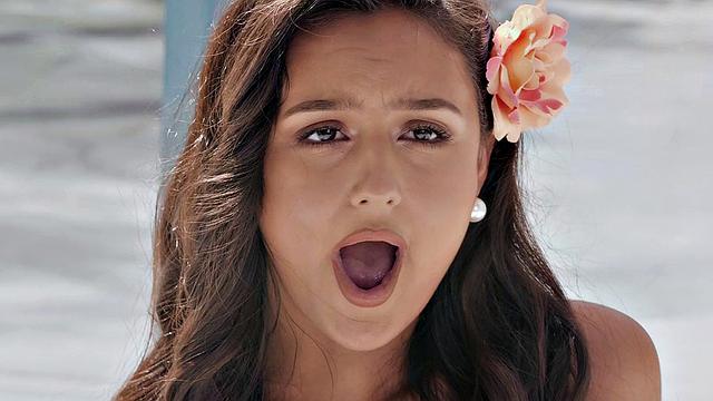 Watch Bride as she fingers her trimmed pussy in a solo play