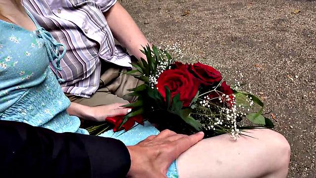 HUNT4K. Fat stack of cash helps man access lovely gal's pussy