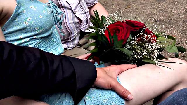 HUNT4K. Fat stack of cash helps man access lovely gal's pussy