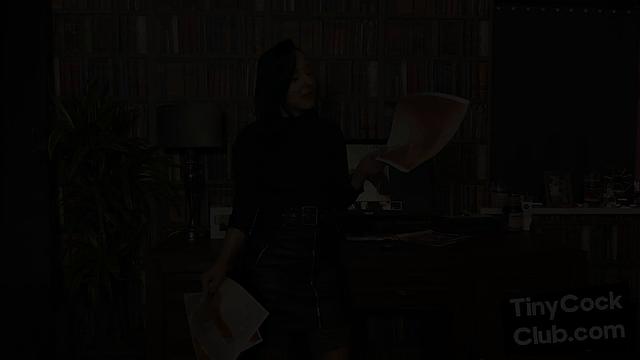 Смотри, как зрелая красотка унижает мужиков с маленькими членами на камеру.