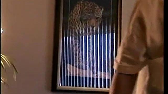 энрике находит кайф в крепких мужских руках