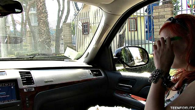 Дани Дженсен мстит парню и жестко скачет на члене