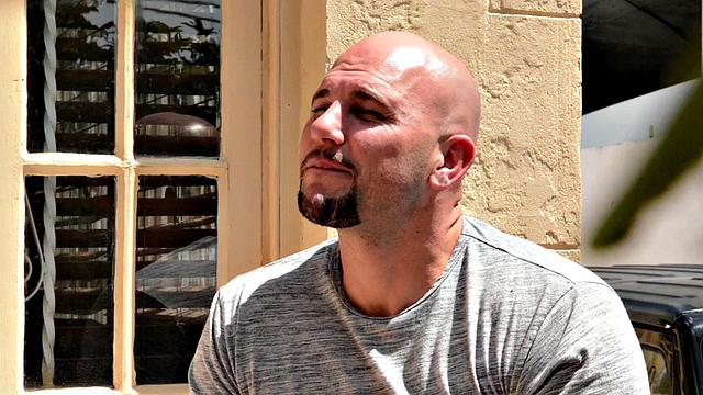 Alby's helpful neighbor