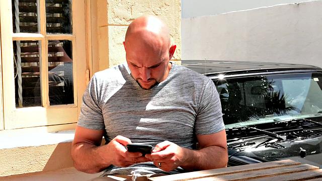 Alby's helpful neighbor