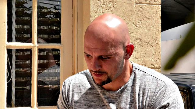 Alby's helpful neighbor