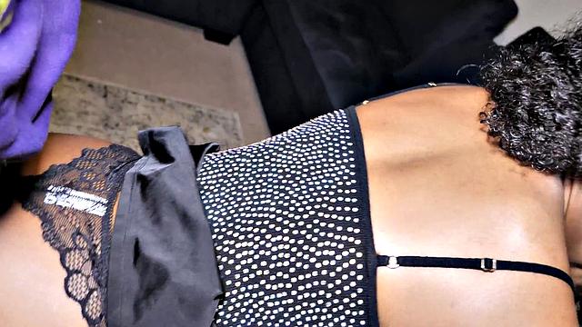 Houston's own slim thick ebony n Cherokee Indian Kokohontas fucked by King Gutta