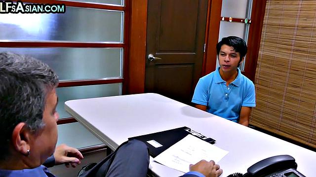 Amateur skinny Asian twink fucked by boss DILF in office