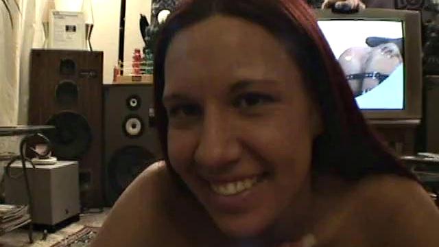 Hot And Horny Babe Deepthroats Raw