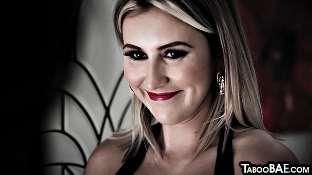 Stunning bae pussylicked by GF