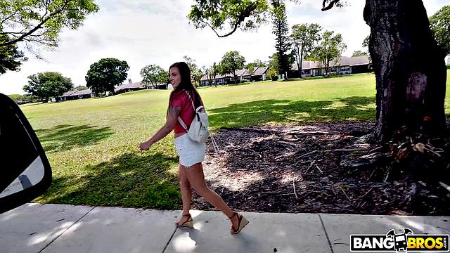 She Gets Freaky In Van