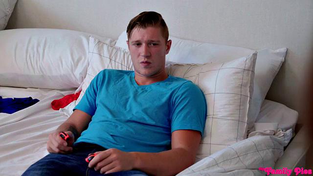 Watching Porn With Sidter - S9:E5