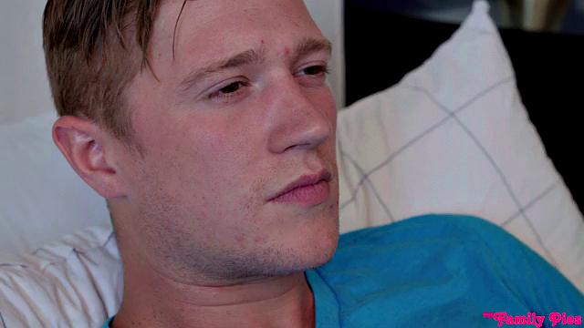 Watching Porn With Sidter - S9:E5