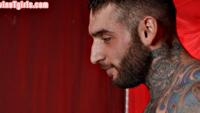 Divine TS babe in stockings and bareback banged