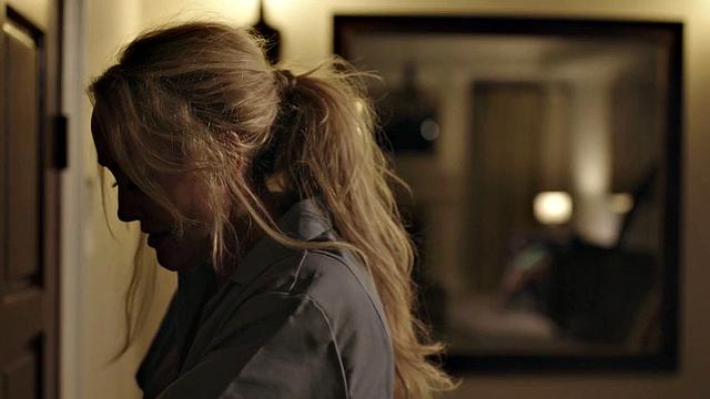 Bigboobed cougar tribbing her younger girlfriend