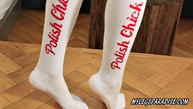 Kate Feet Licking Before Stockings