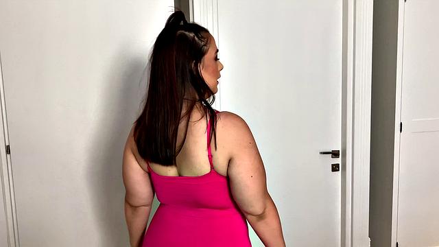 Mia Sweetheart: A Whole Lotta Shakin' Going On