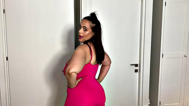 Mia Sweetheart: A Whole Lotta Shakin' Going On