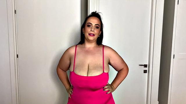 Mia Sweetheart: A Whole Lotta Shakin' Going On