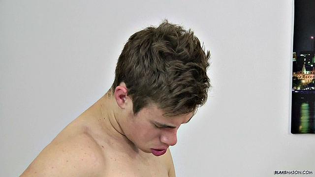 Обмен членами с новым парнем Адамом - Коби Льюис и Адам Оубрайд