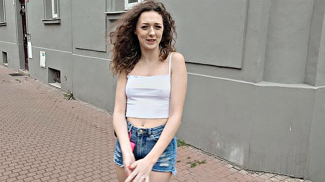 Cameraman gives a hottie a sex lesson