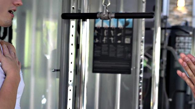 Naive straight guy ravaged at the gym