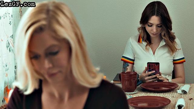 Horny MILF licking petite wet cunt