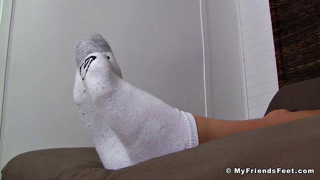 Spying On Vlad'S Size 10 Feet - Vlad