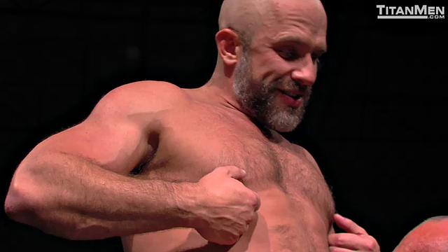 смотри, как дирк кабер вылизывает жопу мэтту стивенсу на улице